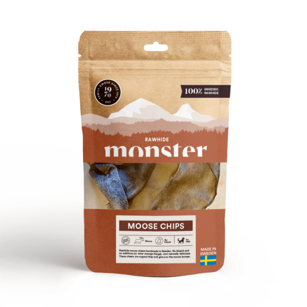 Monster Raw Moose Chips Pose