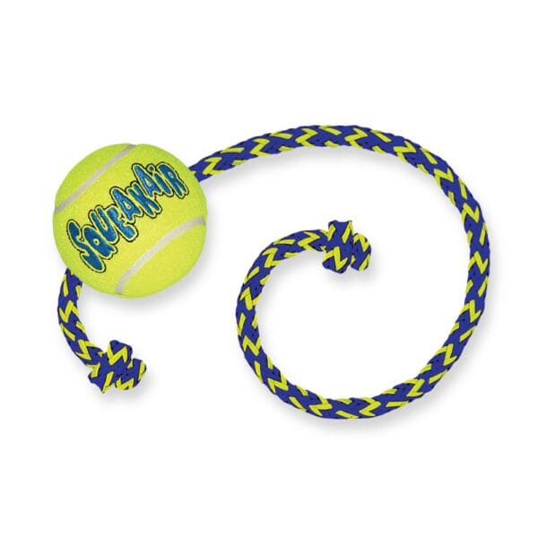 KONG SqueakAir Tennisball m/tau M ø7cm