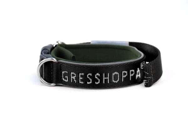 Gresshoppa Begna svart justerbart halsbånd 45/55 cm