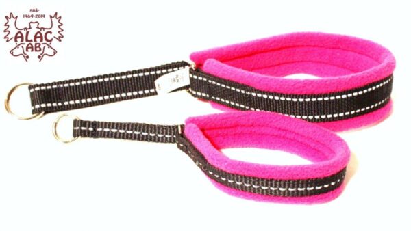 Alac Halsbånd Halvstrup Refleks svart m/cerise fleece 10mmx30cm